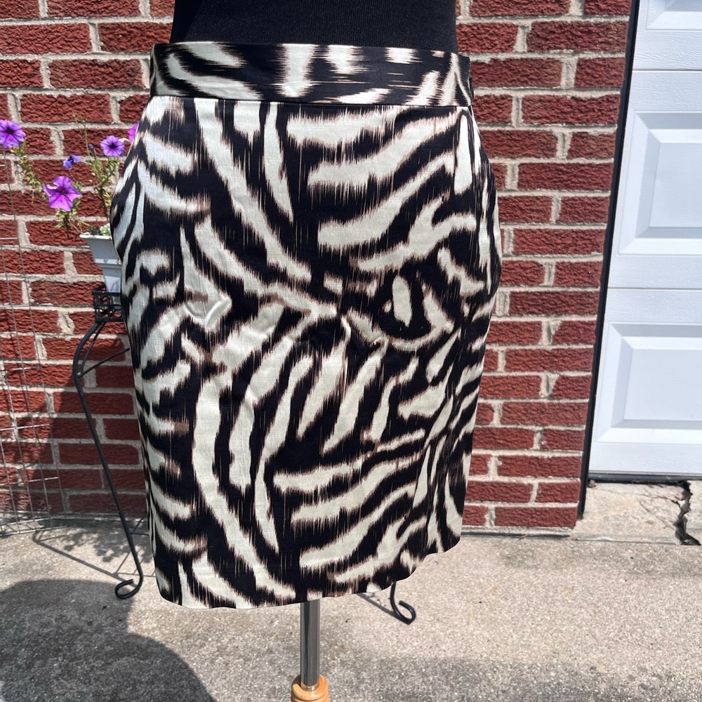 Ann Taylor Black and White Zebra Print Pencil Skirt
